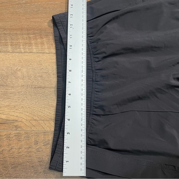 Lululemon Black Athletic Pants Cropped - Picture 4 of 5